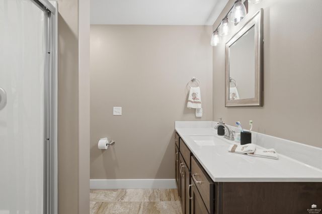 4754 Christine Circle, Manhattan, KS 66502