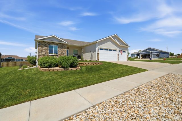 4754 Christine Circle, Manhattan, KS 66502