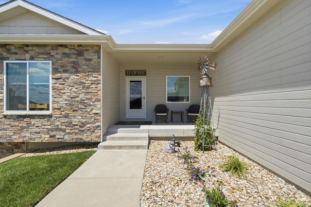 4754 Christine Circle, Manhattan, KS 66502