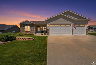 4754 Christine Circle, Manhattan, KS 66502