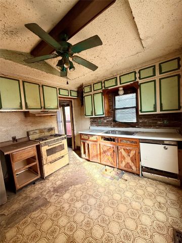 512 Morton Avenue, Des Moines, IA 50313