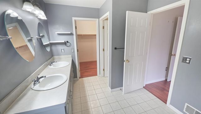 4297 Oak Tree Court, Fenton Twp, MI 48430