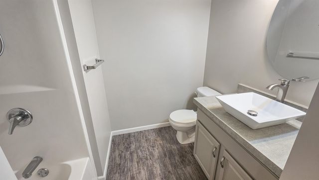 4297 Oak Tree Court, Fenton Twp, MI 48430