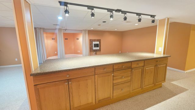 4297 Oak Tree Court, Fenton Twp, MI 48430