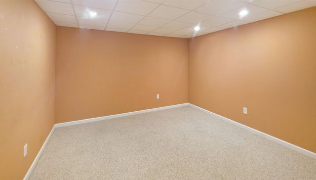 4297 Oak Tree Court, Fenton Twp, MI 48430