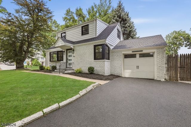 106 Virginia St, Westfield Town, NJ 07090