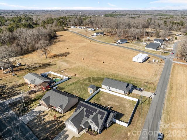 3246 Camp Julia Road, Kannapolis, NC 28083