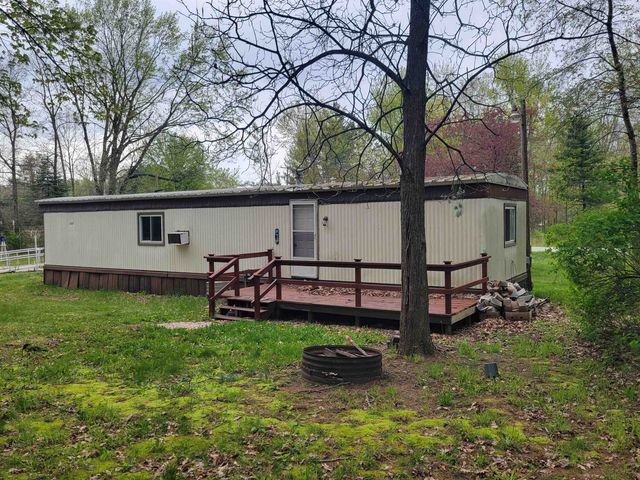 1253 S 8 Mile Road, Midland, MI 48640