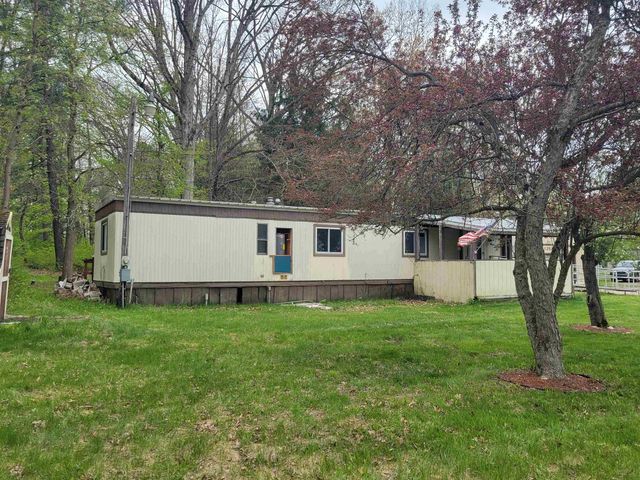 1253 S 8 Mile Road, Midland, MI 48640