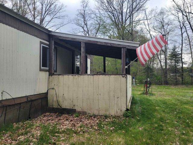 1253 S 8 Mile Road, Midland, MI 48640