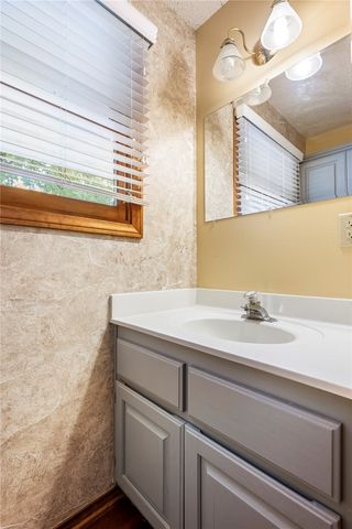 4 Cherhill Drive, Bella Vista, AR 72714