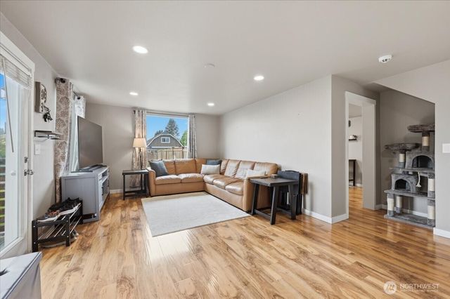 717 S 58th Street, Tacoma, WA 98408