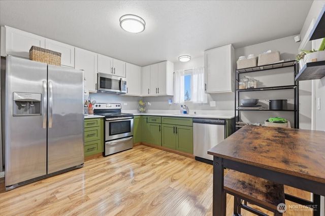 717 S 58th Street, Tacoma, WA 98408