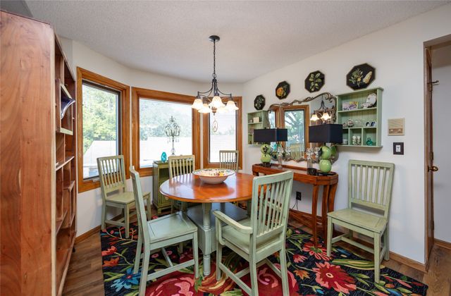 8178 Dellwood Drive, Urbandale, IA 50322