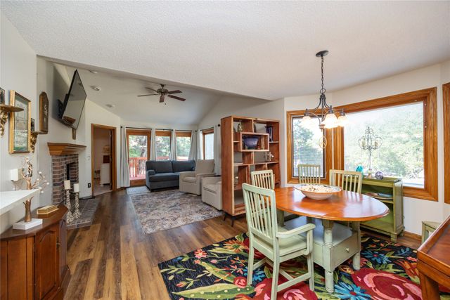 8178 Dellwood Drive, Urbandale, IA 50322