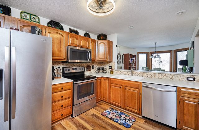 8178 Dellwood Drive, Urbandale, IA 50322