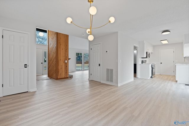 6605 Willow Springs Blvd NW, Huntsville, AL 35806