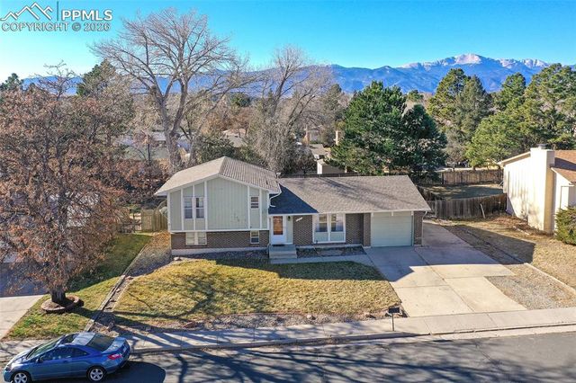 4622 Sprucewood Drive, Colorado Springs, CO 80918