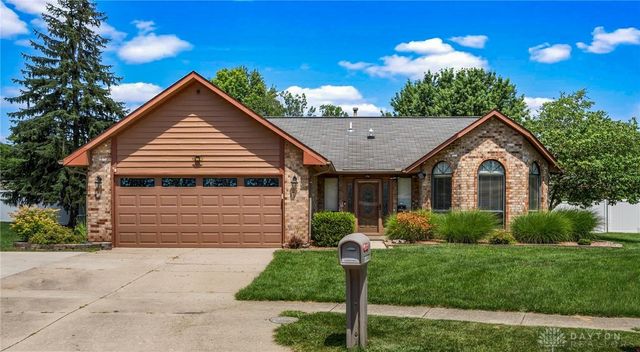 8477 Doe Run Place, Huber Heights, OH 45424