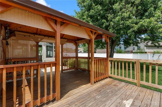 8477 Doe Run Place, Huber Heights, OH 45424