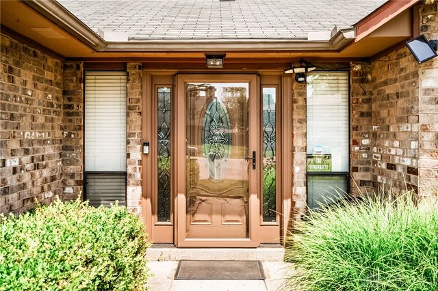 8477 Doe Run Place, Huber Heights, OH 45424