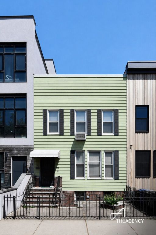 182 RUSSELL Street, New York City, NY 11222
