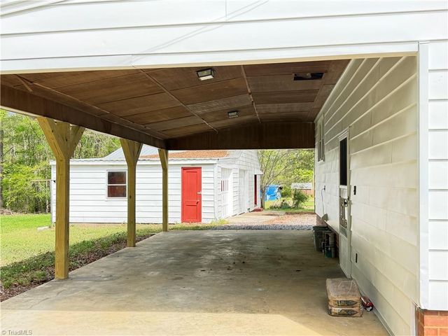 599 Cornatzer Road, Mocksville, NC 27028