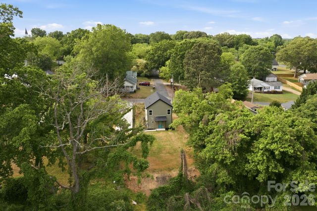 2412 SUMMIT Avenue, Kannapolis, NC 28081