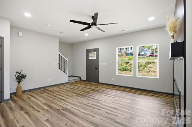 2412 SUMMIT Avenue, Kannapolis, NC 28081