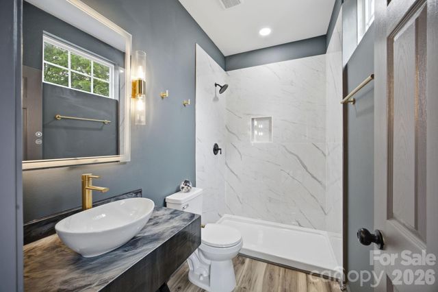 2412 SUMMIT Avenue, Kannapolis, NC 28081