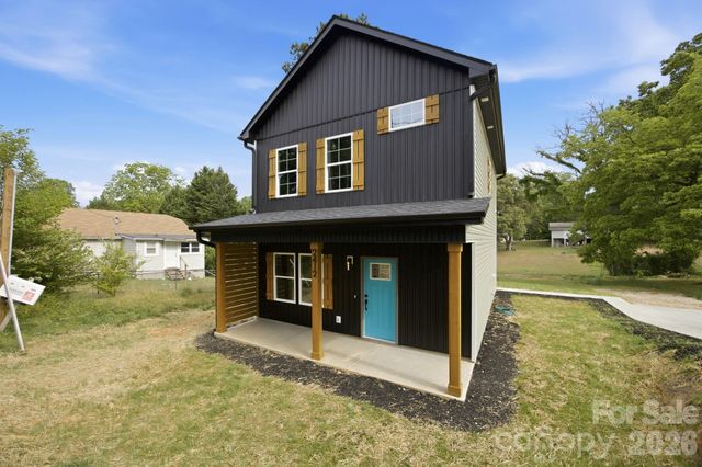 2412 SUMMIT Avenue, Kannapolis, NC 28081