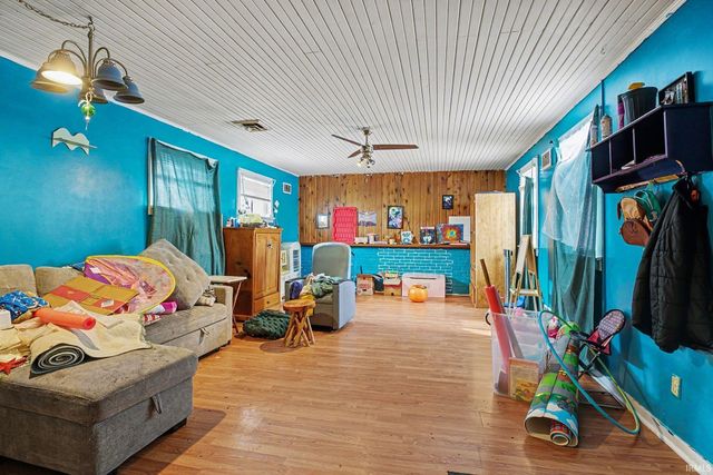 318 Goshen Avenue, Elkhart, IN 46516