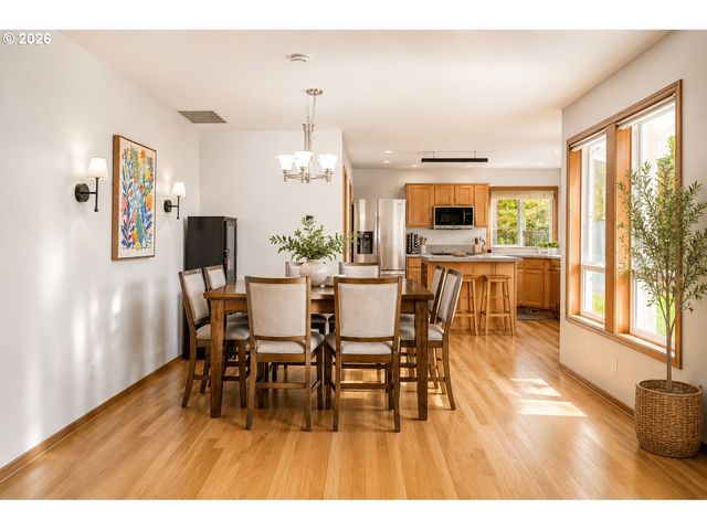 4608 Nw 166TH Ave, Portland, OR 97229