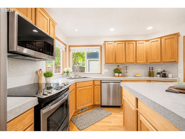 4608 Nw 166TH Ave, Portland, OR 97229