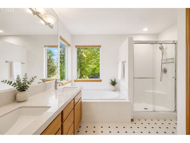 4608 Nw 166TH Ave, Portland, OR 97229