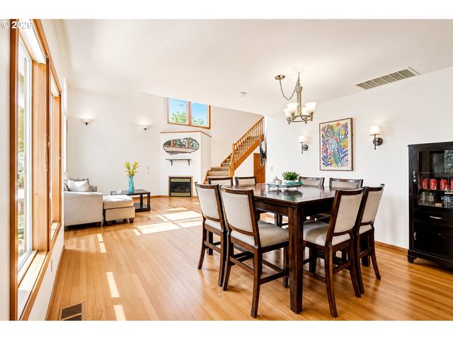 4608 Nw 166TH Ave, Portland, OR 97229