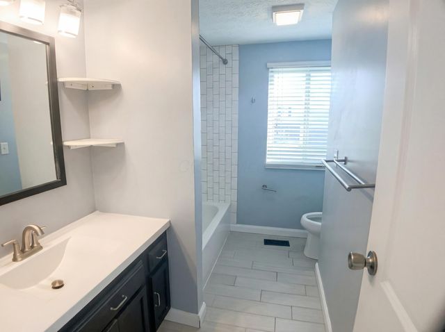 3511 Countryview Drive, Canal Winchester, OH 43110