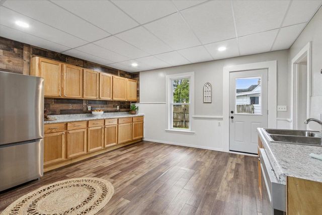 318 W Racine Street, Janesville, WI 53548