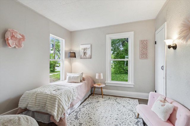 318 W Racine Street, Janesville, WI 53548