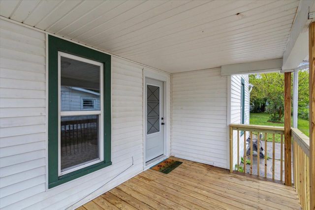 318 W Racine Street, Janesville, WI 53548