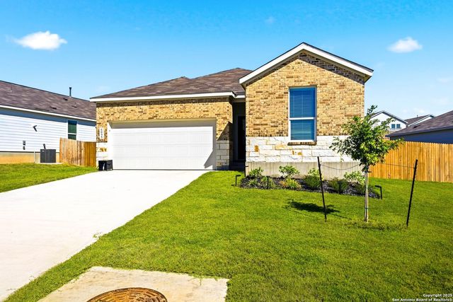 6095 Companion Rd, Bulverde, TX 78163