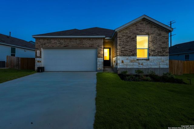 6095 Companion Rd, Bulverde, TX 78163