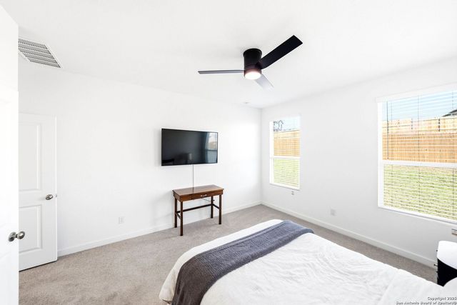 6095 Companion Rd, Bulverde, TX 78163