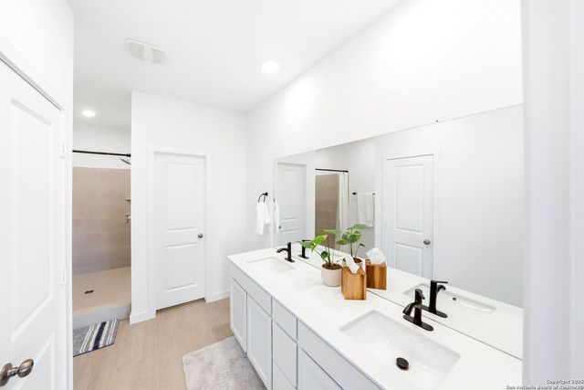 6095 Companion Rd, Bulverde, TX 78163