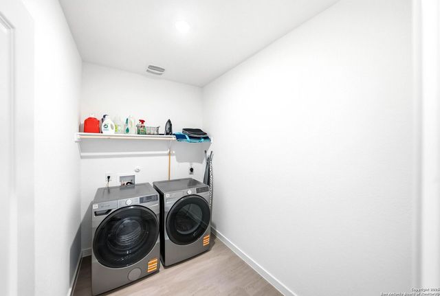 6095 Companion Rd, Bulverde, TX 78163