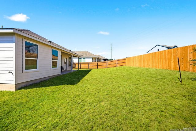 6095 Companion Rd, Bulverde, TX 78163