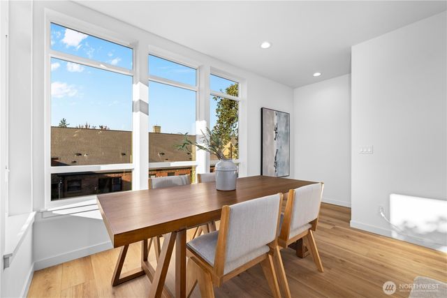 1704 A N 47th Street, Seattle, WA 98103