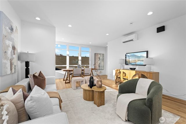 1704 A N 47th Street, Seattle, WA 98103