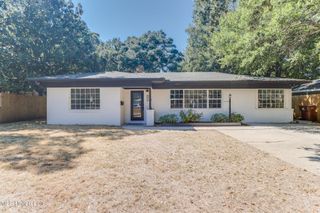175 Saint Charles Avenue, Biloxi, MS 39530