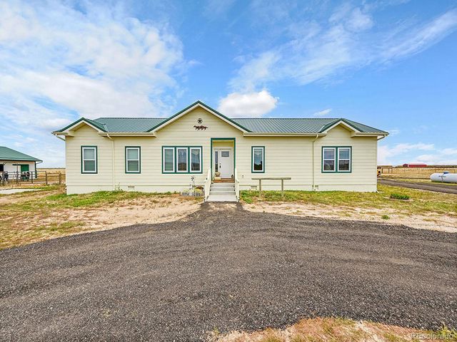 10660 Schumaker Road, Bennett, CO 80102